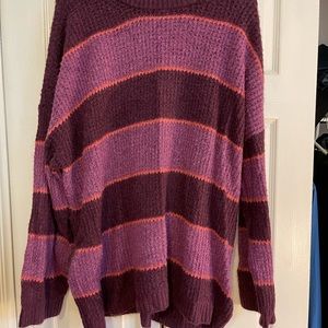 AMERICAN EAGLE crew neck sweater size L purple tones